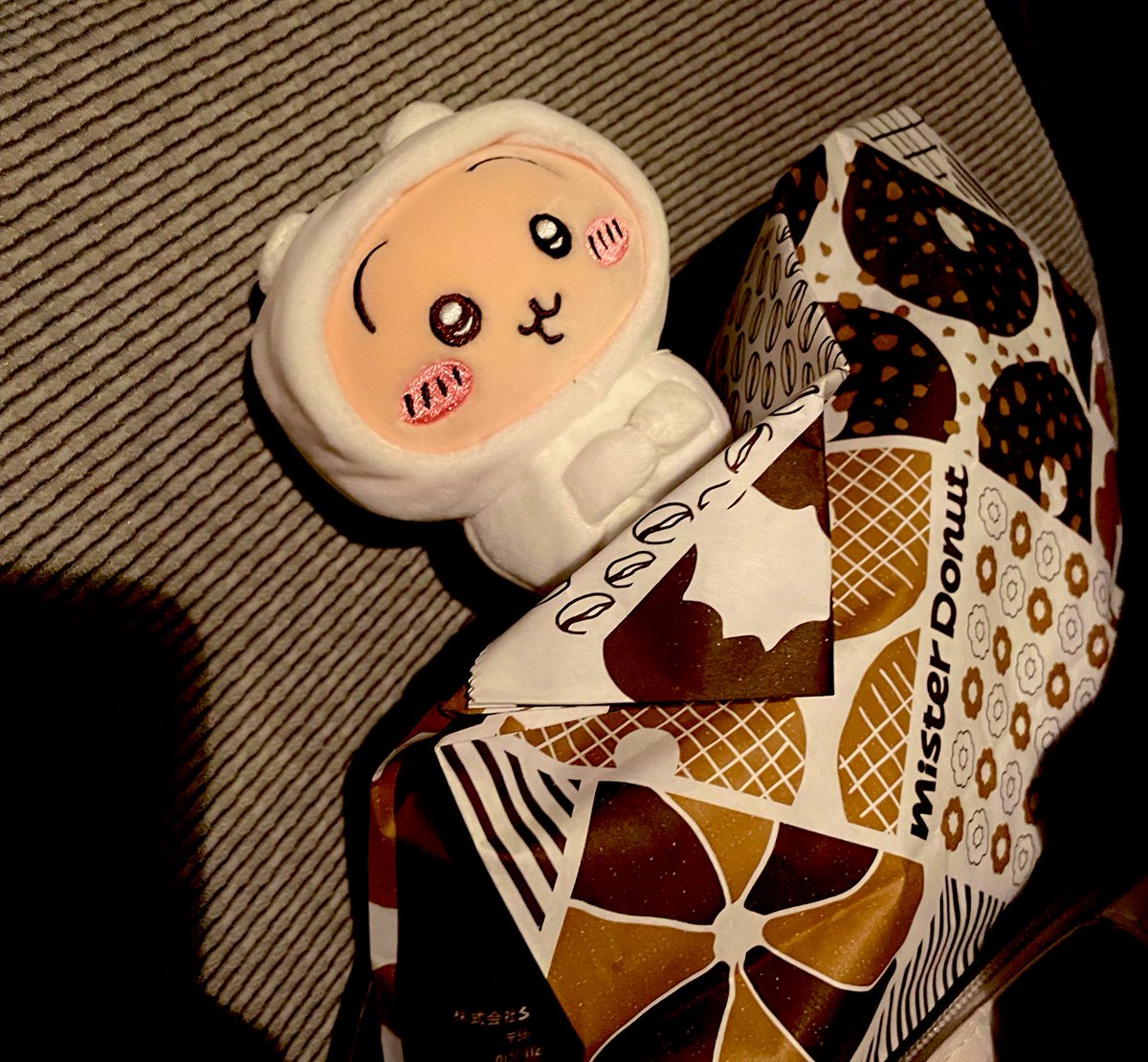 昨日も今日も緊急入院が多くて職場がすごいバタバタしてた😖
ぜんっぜん定時にあがれないしロング残業したしめっちゃ頑張った自分！
帰りにミスドでショコラシリーズ買うと昼から決めていた！ご褒美🍩カロリーなんて気にしない！全種類買ってやったぜ🙌