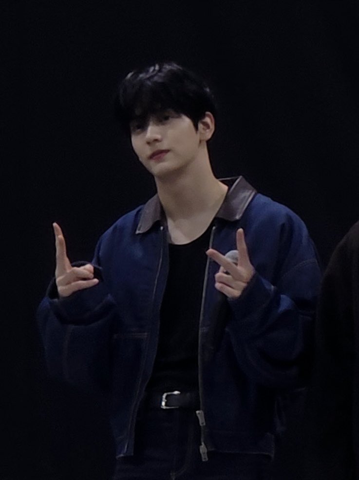 251101  [大阪]インテックス大阪
TOMORROW X TOGETHER 日本3rdアルバム『Starkissed』発売イベント 第6部 ミニトーク

フォトセッション 🐰📸

#SOOBIN #수빈 #スビン
#투모로우바이투게더
#TOMORROW_X_TOGETHER #TXT
#TXT_Starkissed #Starkissed
#TXTと過ごす秋