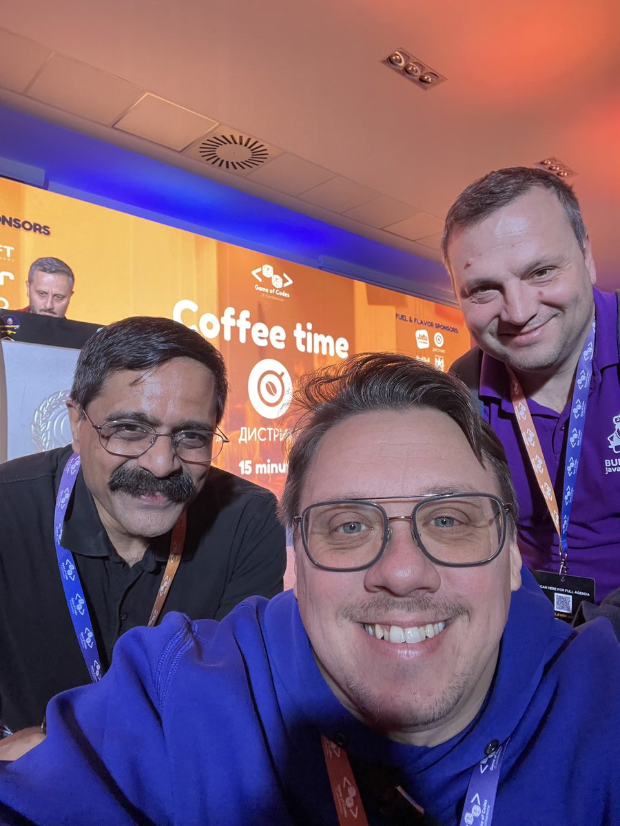 bercut2000's tweet image. So nice to finally see @venkat_s after so many years!
From our @bgjug 🇧🇬 trip to Serbia 🇷🇸 for #GameOfCodes together with @ivan_stefanov ☕️