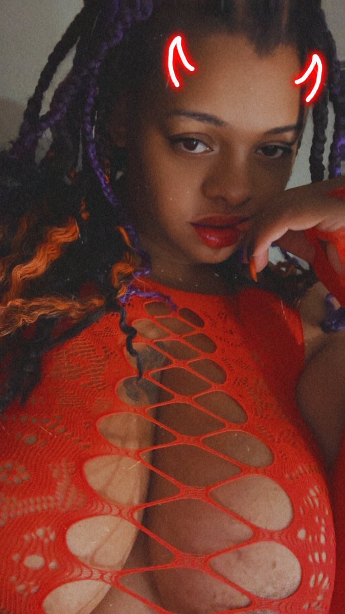 big tits 😘 tweet media