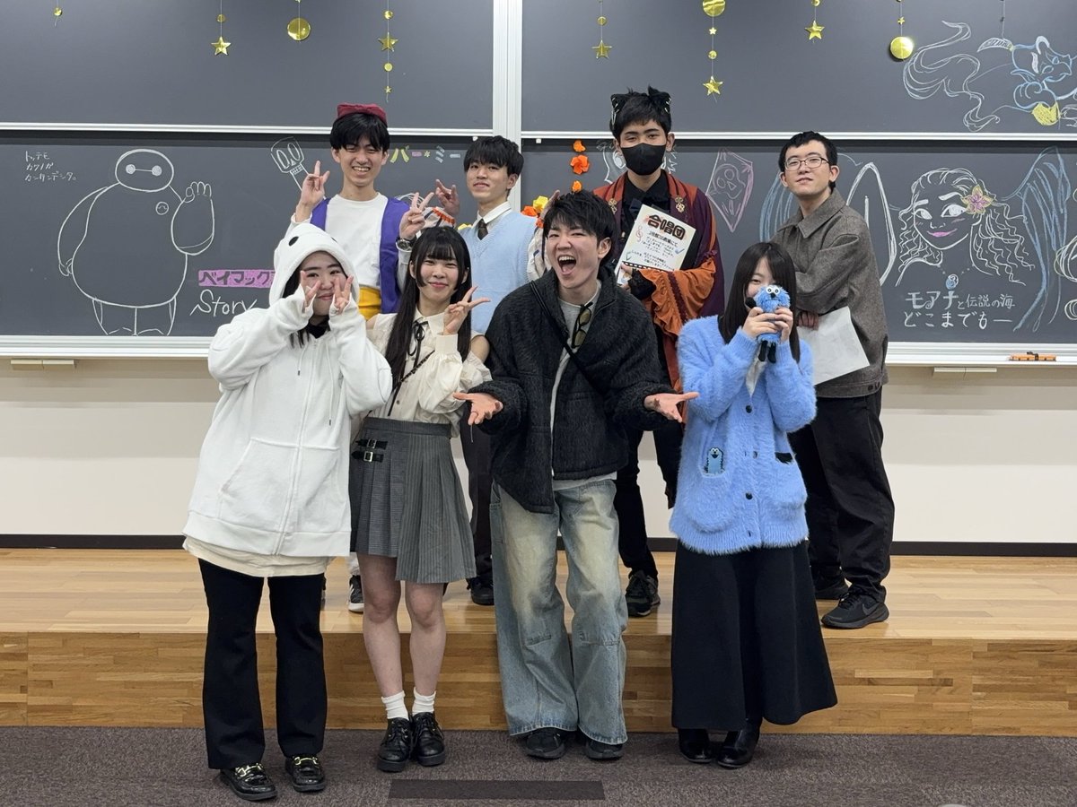 koma_gasshou's tweet image. オータム1日目でした🫧
天気も晴れて、明るい雰囲気の中でディズニー曲を演奏できました🎶
多くのお客さまにご来場いただき、団員もとても楽しかったです！
明日も3-705教場でご来場お待ちしております🙇‍♂️