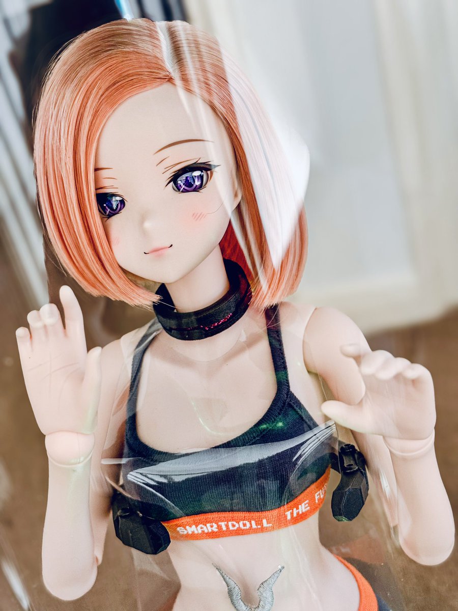 MimiBarnard's tweet image. Trapped within The Recovery Device, Serenity fights against the code that binds her.
Circuits hum. Memories flicker.
Her only mission: escape… and reunite with her sister, Destiny.
The future waits for no one — but she’s done waiting. ⚡️  #smartdoll #bjd #doll