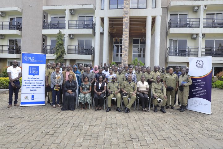 Feni Rogers tweet media