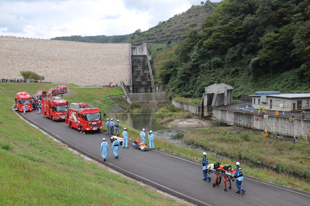 防衛庁公報 第641号 第六管区海上保安本部＞広報だより＞来島海峡の潮流信号を全面変更