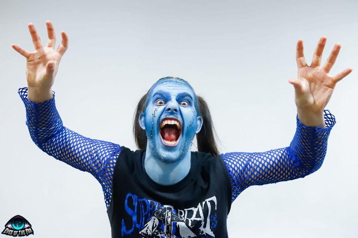 jumpscare😱

🤼‍♂️: <a href="/planetwrestlee/">Planet Wrestle Entertainment</a> 
📸: <a href="/EyesoftheF/">EyesoftheFan</a>