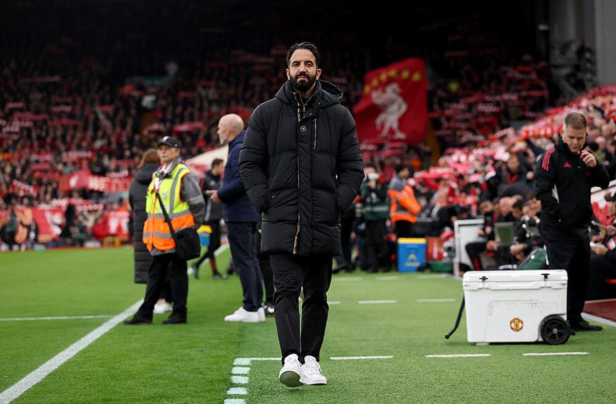20bph010's tweet photo. OTD, Nov1,2024🔴Rúben Amorim walked into Old Trafford 💼

1 year later, United stand stronger with belief &amp; identity 💪
Ended last month with 3 straight wins — the Amorim era is taking shape 🔥 #MUFC #Amorim1Year https://t.co/ChEjWdvcd2