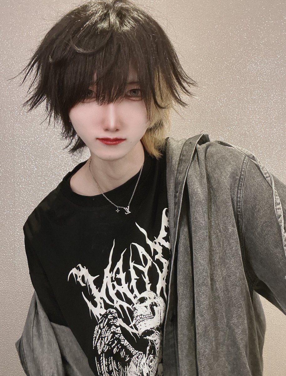 _Japanese_boy's tweet photo. 毎遅刻無断欠勤
#自撮り界隈 #メンコン #いいね返し https://t.co/qmiii5IndZ