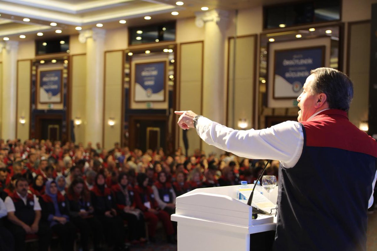 EĞİTİM-BİR-SEN 20. TÜRKİYE BULUŞMASI

Genel Başkanımız Ali Yalçın, Eğitim-Bir-Sen 20. Türkiye Buluşması’nda konuşmalarını gerçekleştirdi: 

“Dün katsayı zulmünü yıkmak, turnikeleri sökmek, kamuda kılık kıyafet dayatmasını tarihe gömmek için uğraşıyorduk. Şimdi, küresel ifsat