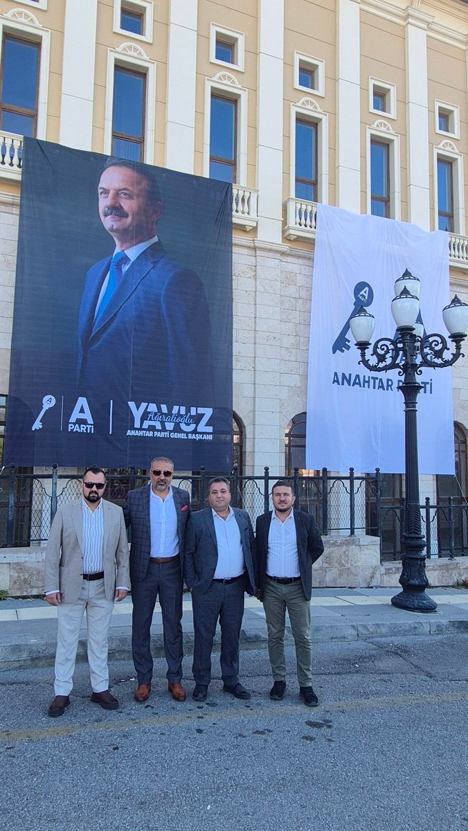 aliBAKIR33's tweet photo. #bizseninlebirolduk https://t.co/KezaKBLTvu