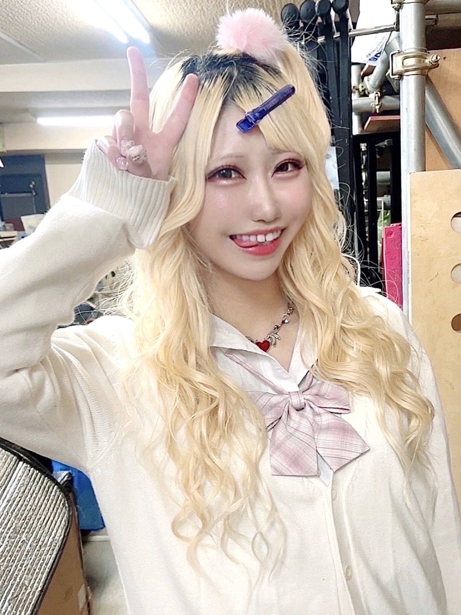 11月8日佐賀GEILSまであと1週間✈️🩵🫧

だいすきなNatyu.さんと山宝さんのたいせつな生誕、全力で盛り上げにいきます❤️‍🔥
いっぱいやるき！୧( ˙ᵕ˙ )୨

九州またいけるかわかんないし、関東のひとも関西のひともいっしょに遠征したいo̴̶̷  ̫ o̴̶̷

予約は公式XにDMしてねっ🫶🏻🎀