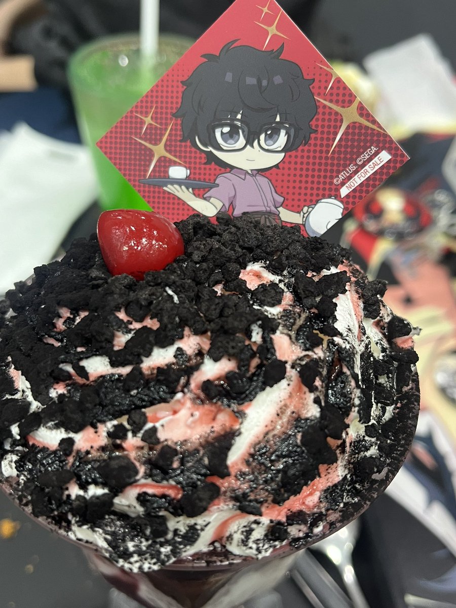 근황... 콜라보 카페 다녀왓어요