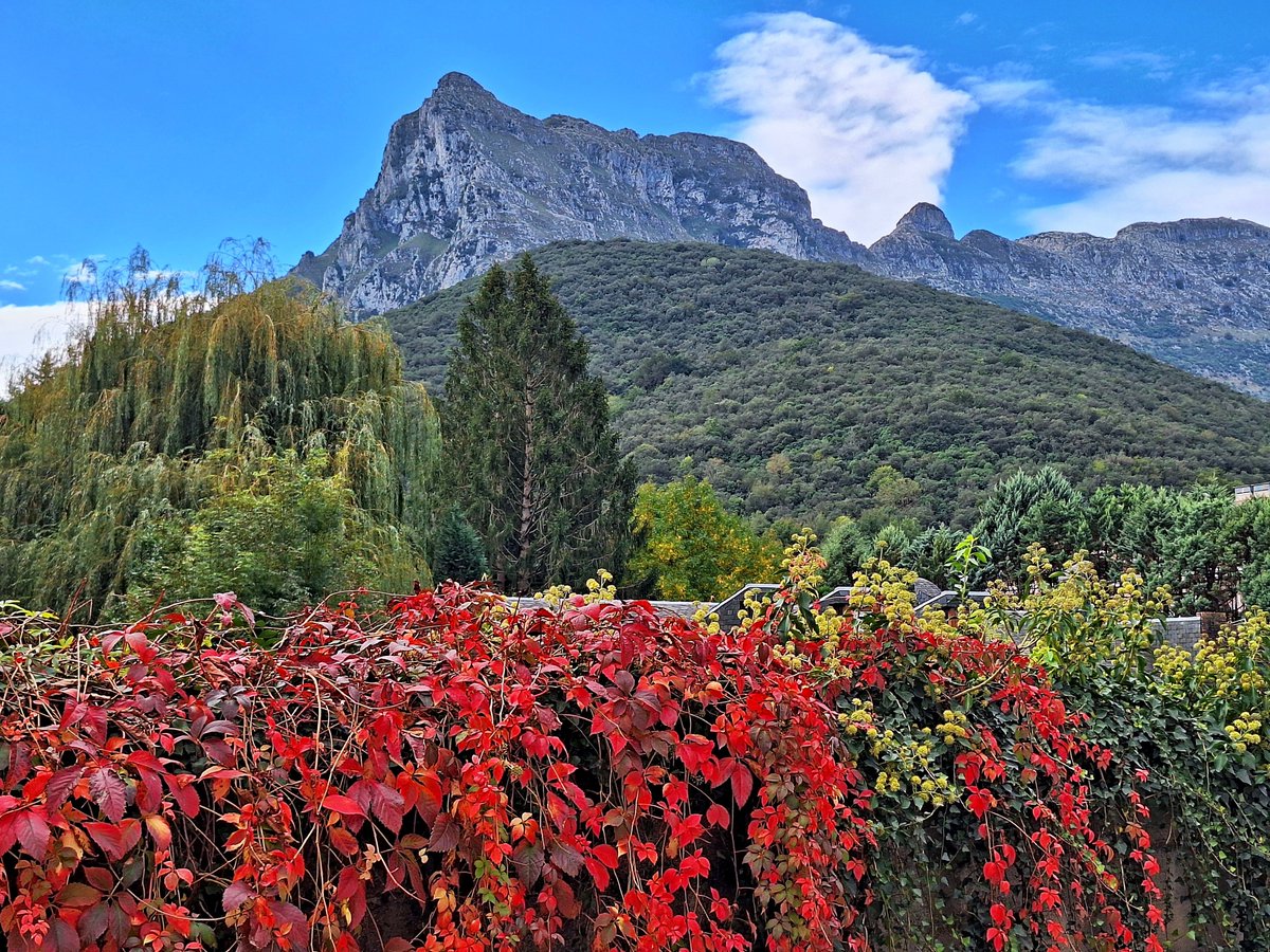 mcger59's tweet image. ⛰ El Pico San Vicente en otoño, pero siempre espectacular

#Ramales #RamalesdelaVictoria #RamalesNatural