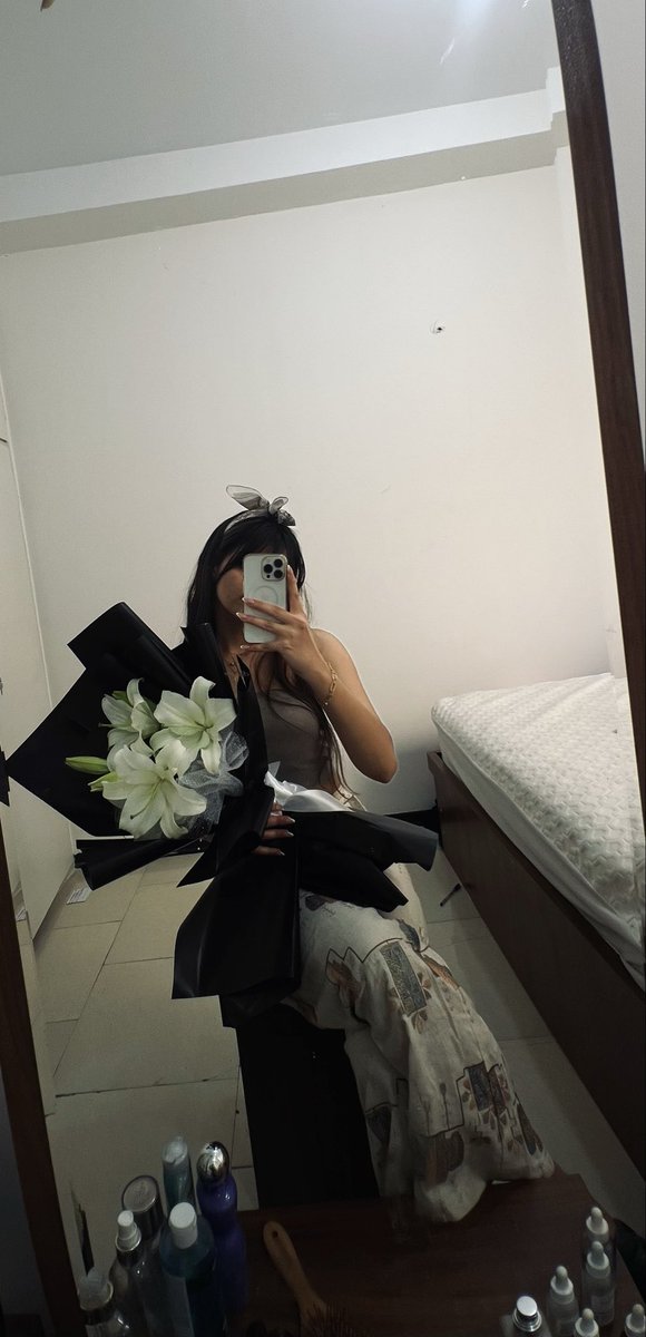 اگر میخوای ببری مثل لیلیوم باش،
زیبا خوش بو،گرون ولی سمی.