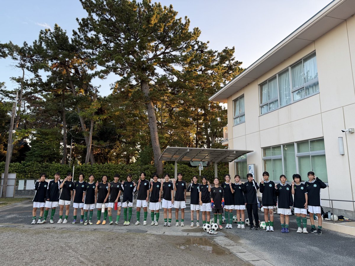 ryo_6556's tweet image. SATOなでしこU-15TR(83)
(通406)@佐藤小学校
陵介、瀧川、織田、永田、森コーチ
@芝生
WARM UP
7:7+GP(ゲーム)
2チームで8人制
15分×4
PK

#SATOなでしこ U-15