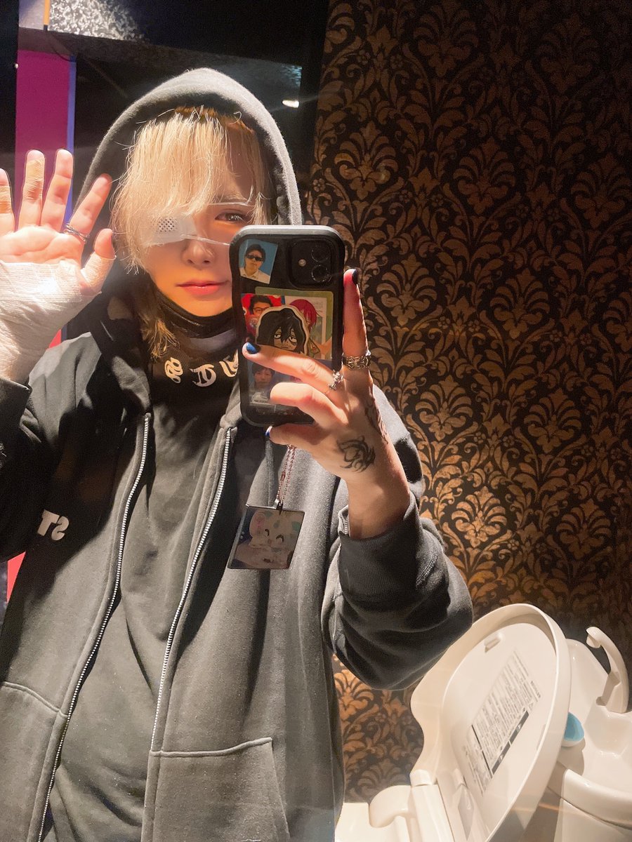 7ruse_mixguise's tweet image. 下界に降り立ちました
本日はよろしく頼むな