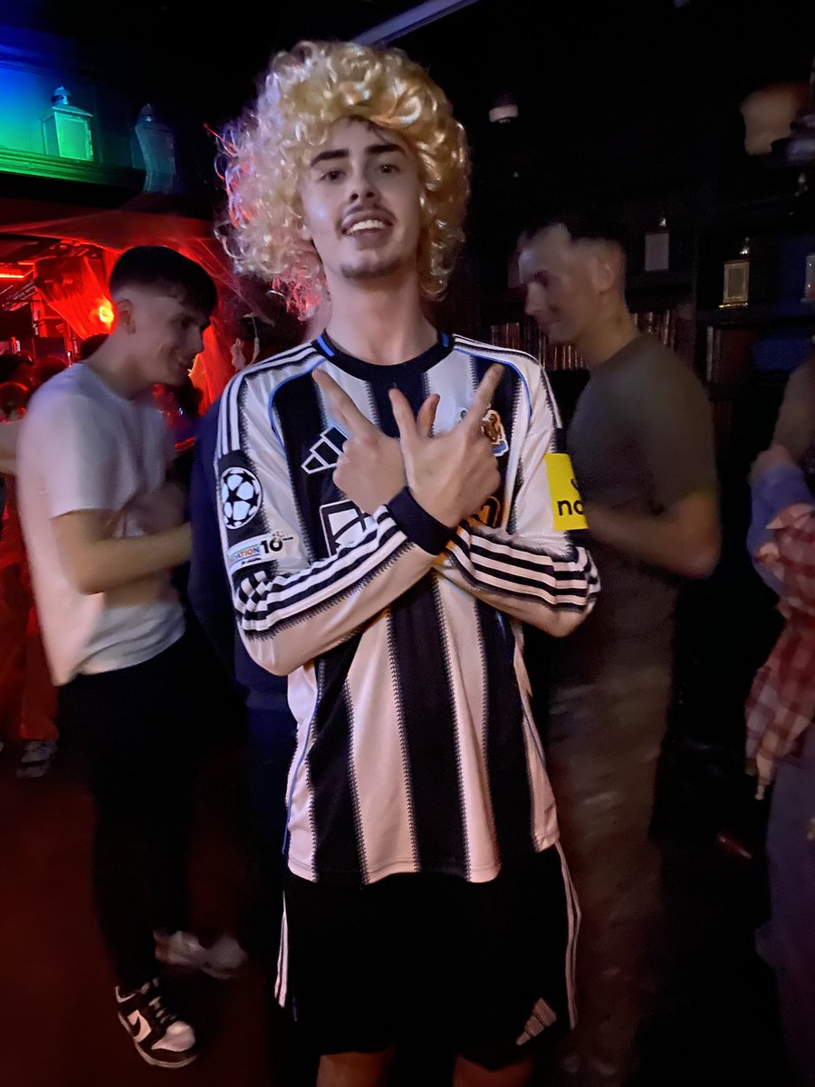 geordiejosh's tweet image. Halloween? Completed it mate 👈👉