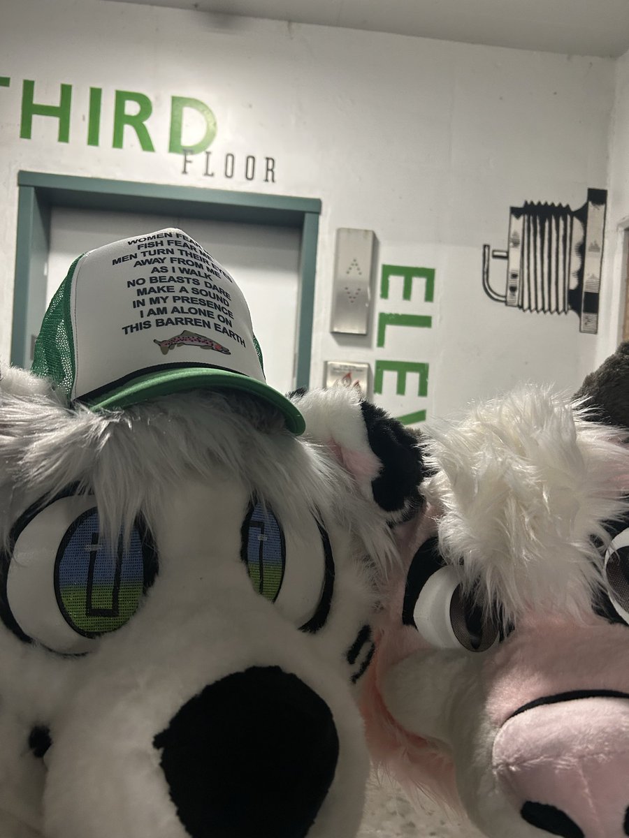 ProjectW0LF's tweet image. Happy Furry Halloween