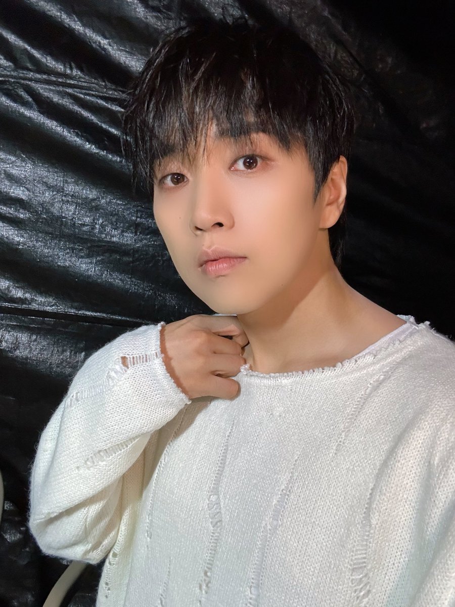 [#B1A4air▶] 바나의 마음은 산들이에게 언제나 열린 문🚪 잠시 후 5시 40분, 'KBS1 열린음악회'에 #산들 이 출연합니다🥰 믿고 듣는 산들이의 노래🎤 본방사수로 함께해요❣️

#B1A4 #SANDEUL