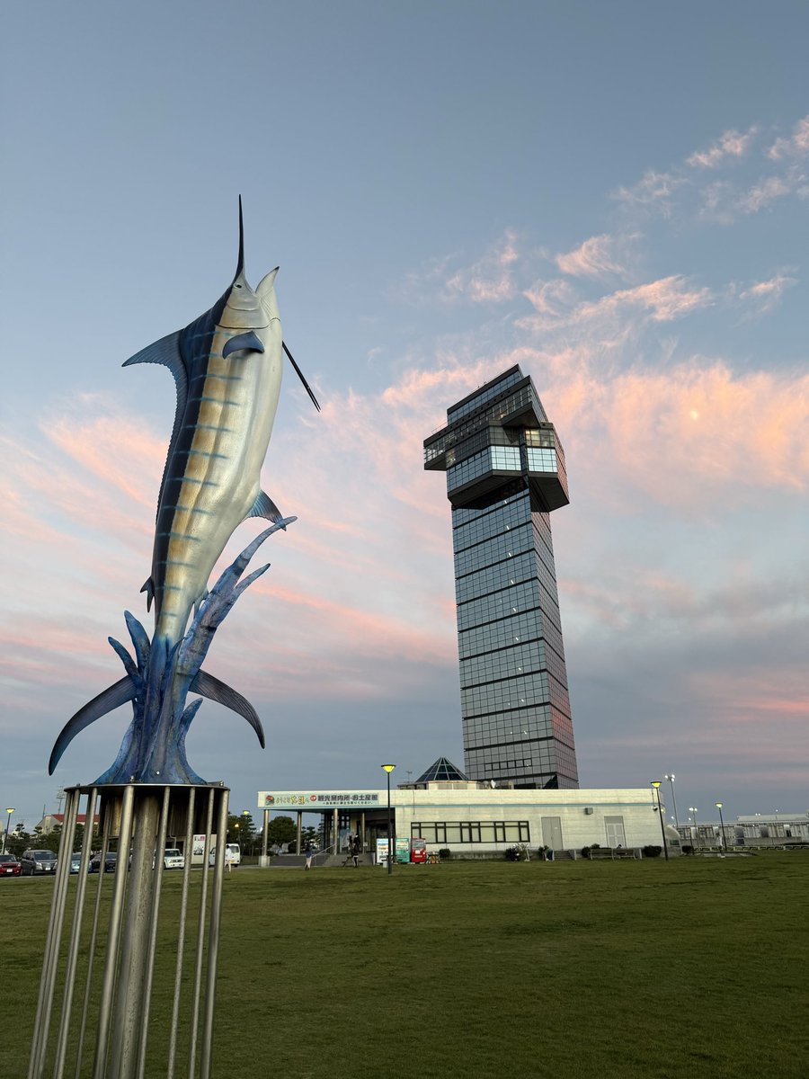 今日は本當に特別な一日でした。
長年の #garupan ファンとして、#大洗 に來ることはずっと夢でした。
そして今日、その夢が葉いました。
お店の皆さんにもお會いでき、言葉の壁があってもとても優しくしていただきました。
心の底から、ありがとうございました。
また必ず戻ってきます！🇯🇵🫶🇫🇷🪖