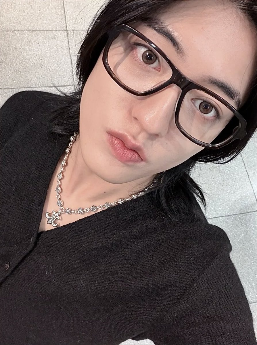 🩶️️ tweet media