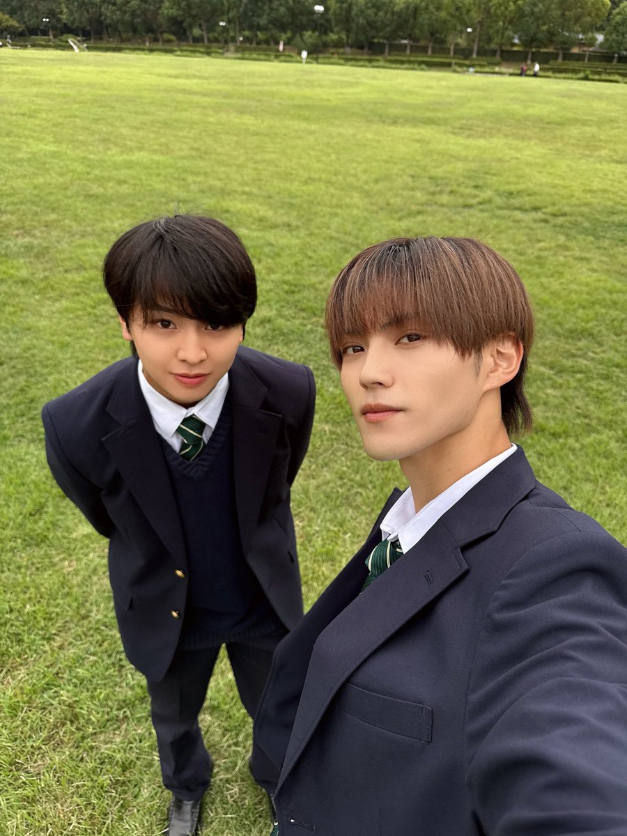 修学旅行で仲良くないグループに入りました』 本日、第3話です