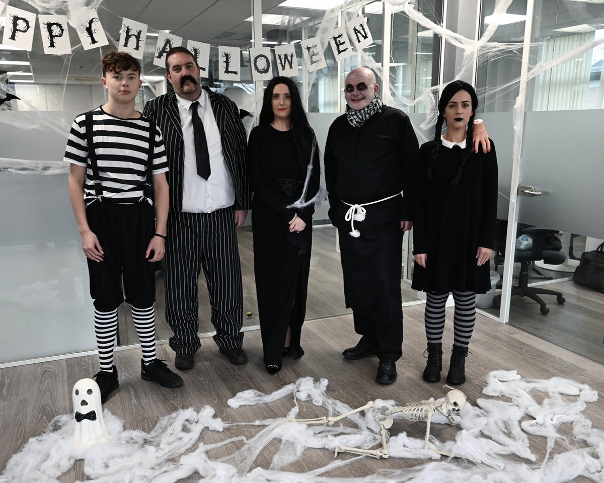 PDTsolutions's tweet image. 🎃👻 Halloween at PDT! 👻🎃

The team went all out for spooky season cobwebs, costumes and plenty of Halloween spirit filled the office today! 🕷️🦇

Stay tuned individual looks are coming soon 👀🖤

#HalloweenAtPDT #PertempsGloucester #TeamPDT #OfficeHalloween #SpookySeason…