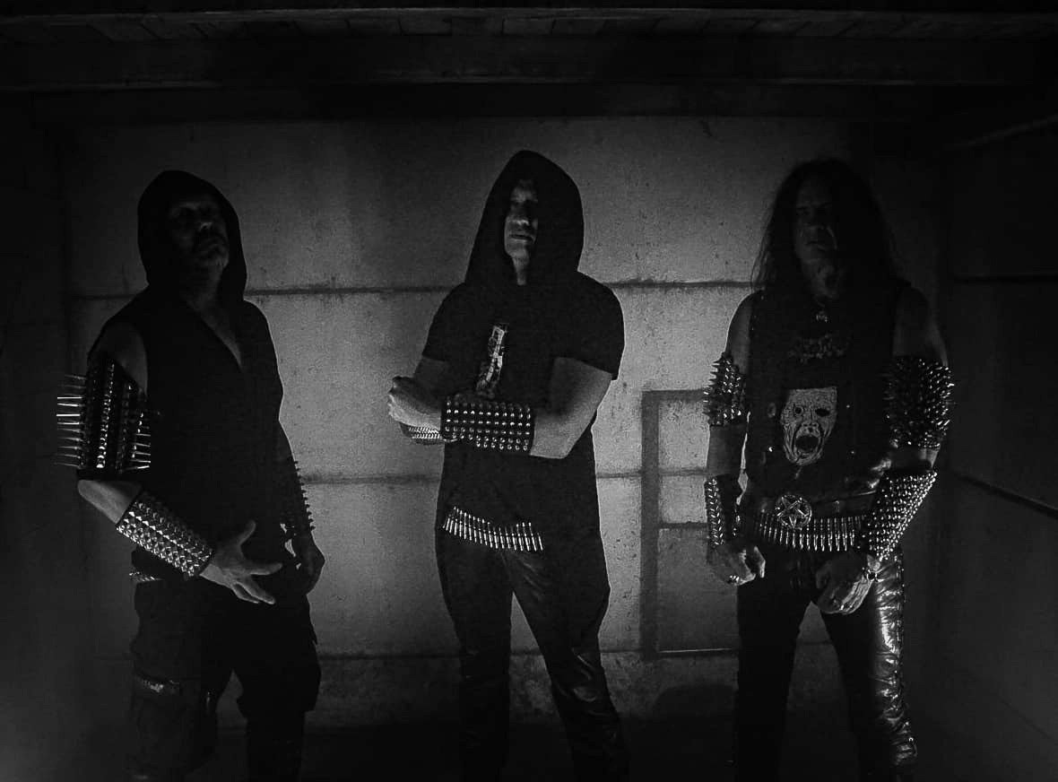 deadlystormzine's tweet photo. Rozhovor - GOMORRHA - Temný, surový a prašivý old school death metal, který vás vezme přímo na bojiště!: https://t.co/QSyhn8uRUm #Deathmetal #gomorrha #interview #oldschooldeathmetal #Review #newalbum #NowPlaying .@jakubasphyx https://t.co/niaLvm3X8Z