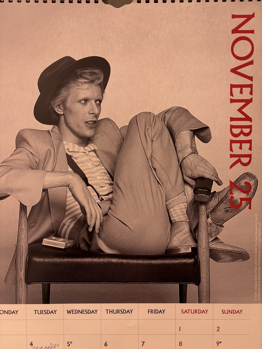 Hello November!
#BowieForever