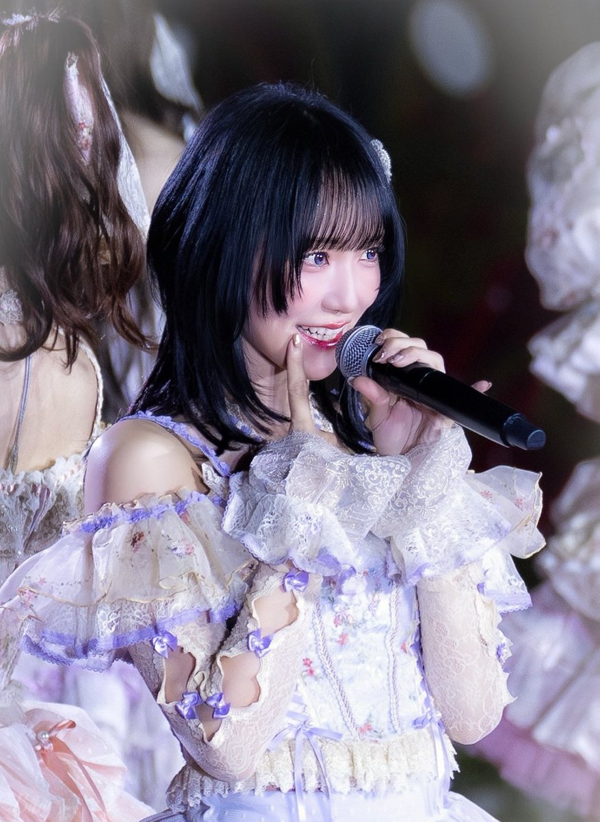 𝙗𝙡𝙪𝙚⋆͛*͛ on X