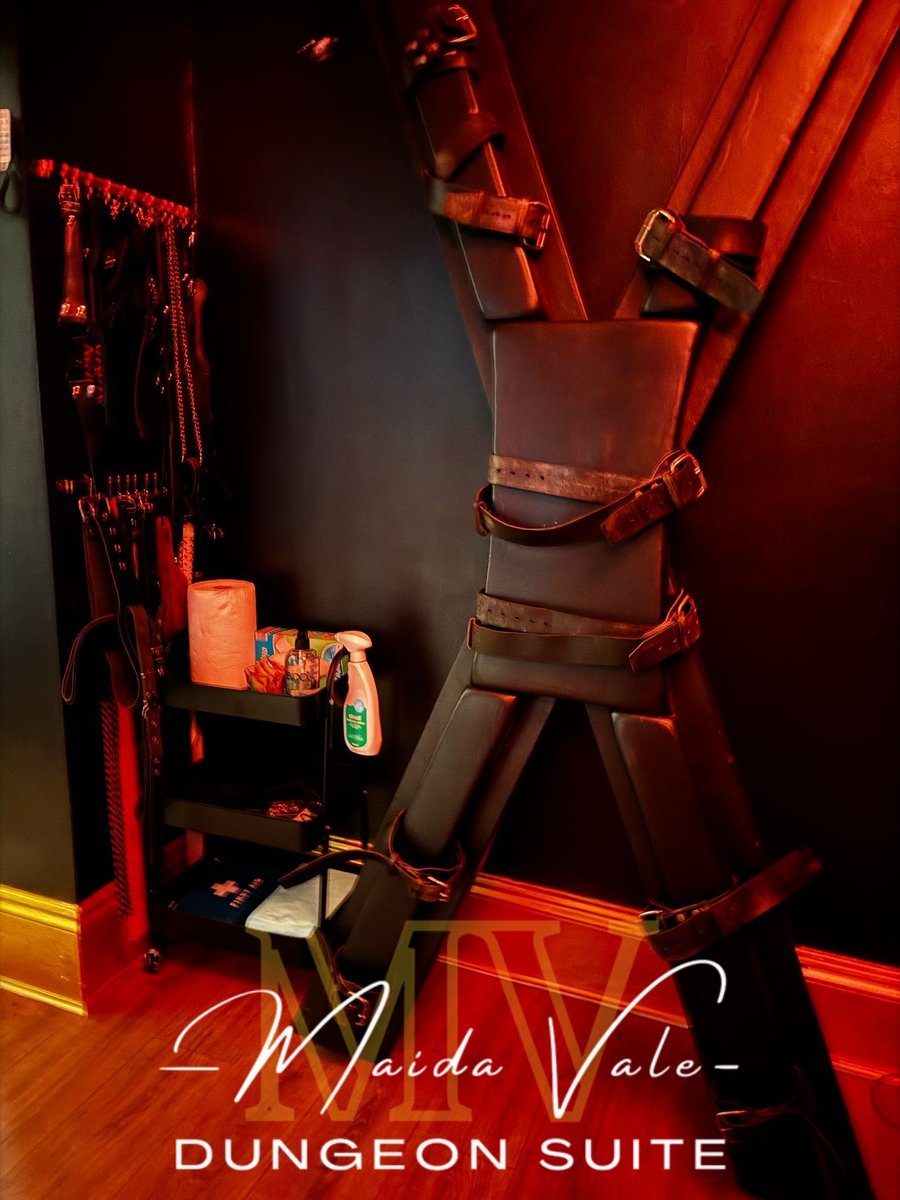 Looking for a luxurious BDSM dungeon in the heart of London? Our Maida Vale Suite offers privacy, style, and all the equipment you need. Fully equipped 2-bed with ensuites. Reserve today! 👉 buff.ly/eYXYqkc #LondonDungeon