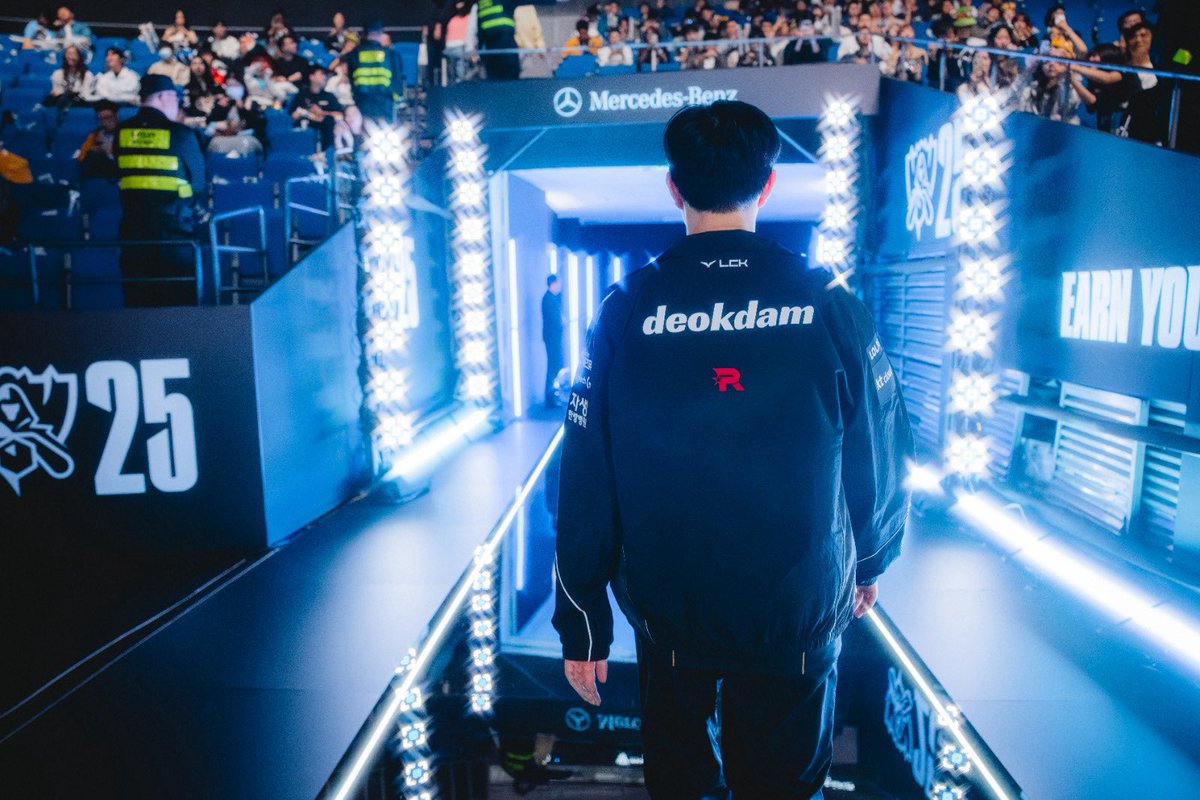 maisesportsbr's tweet photo. "Quero vingança por ele, vingança pelas lágrimas do Peanut"

Deokdam cumpriu sua vingança! https://t.co/LnAJy02vet