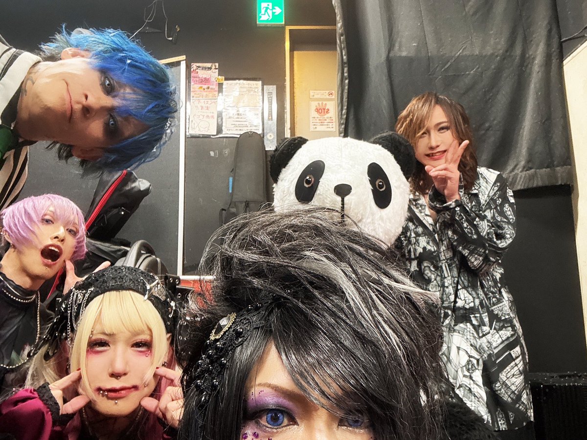 実はまだあるバニソの想い出✨

今日はvifのライブレポートも上がって、皆の魂が再燃したのではないでしょうか☺️🔥

また皆で騒ぎたい！！！！