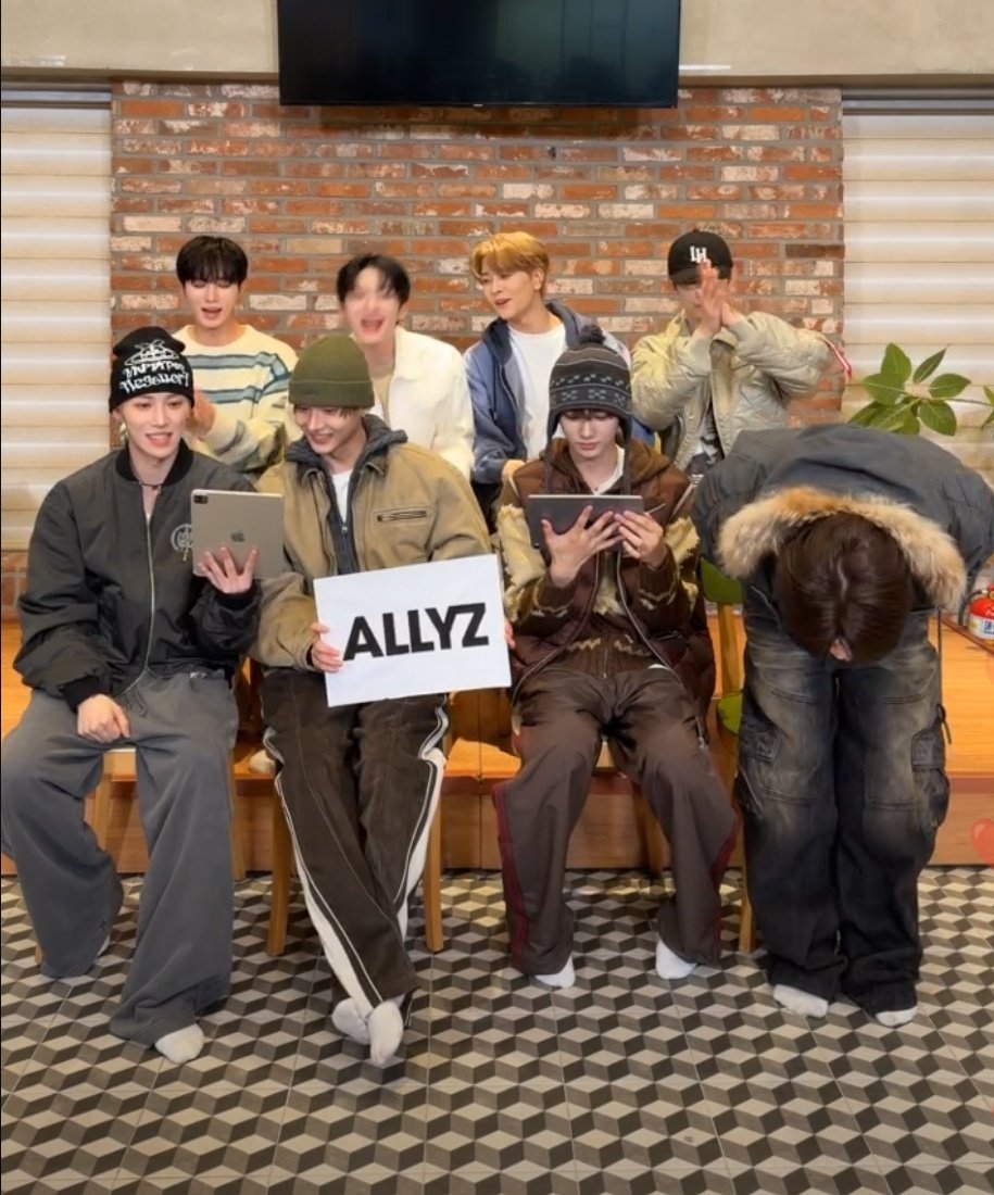 LEE LEO OUR ALD1 LEADER!!
#LEO #LEELEO #ALPHADRIVEONE #ALD1