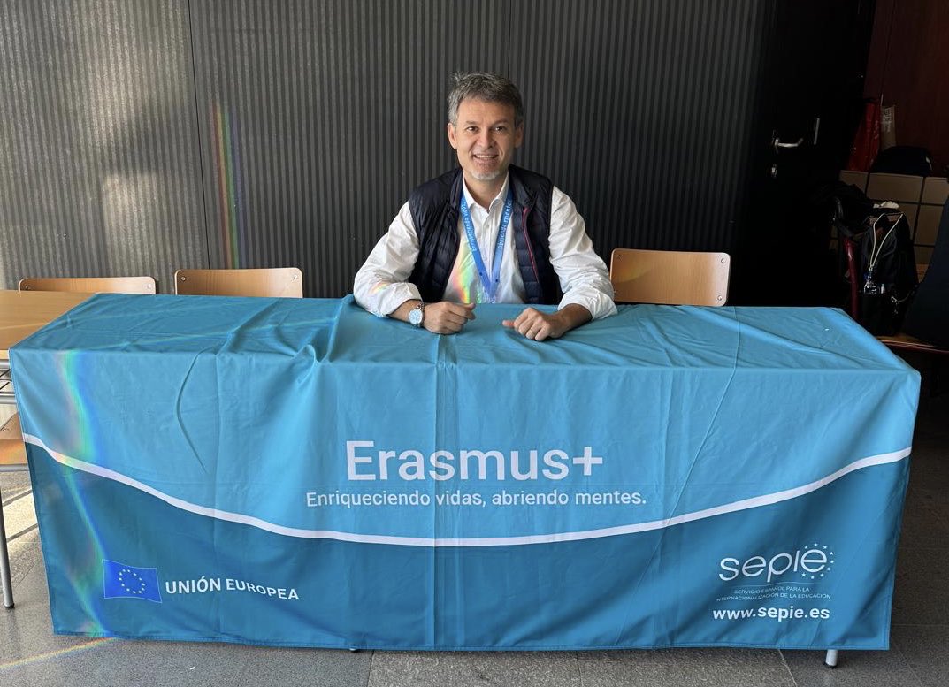 ildebass's tweet image. Representando al colegio Colegio Sagrada Familia PJO y participando como coordinador en las Jornadas de Apoyo Inicial para la Cooperación (KA210)de la Convocatoria Erasmus+ 2025, organizadas por el Servicio Español para la Internacionalización de la Educación.