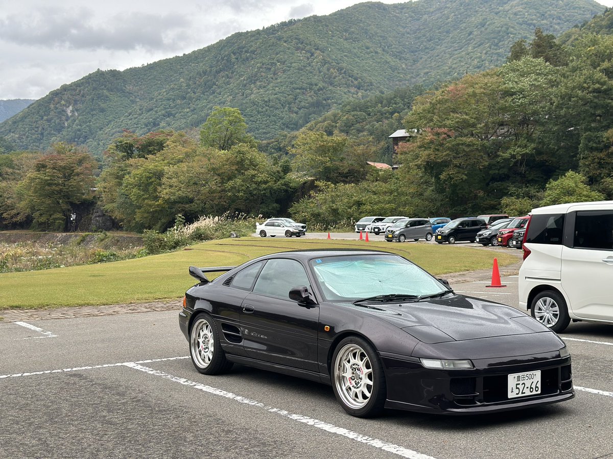 白川郷行った。
ホワイトロード走った。