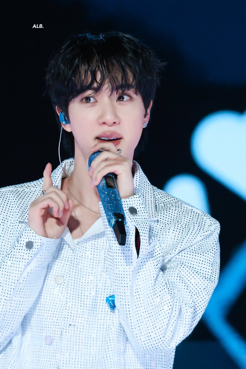 maneul_e's tweet image. 오늘 덮머 존예다