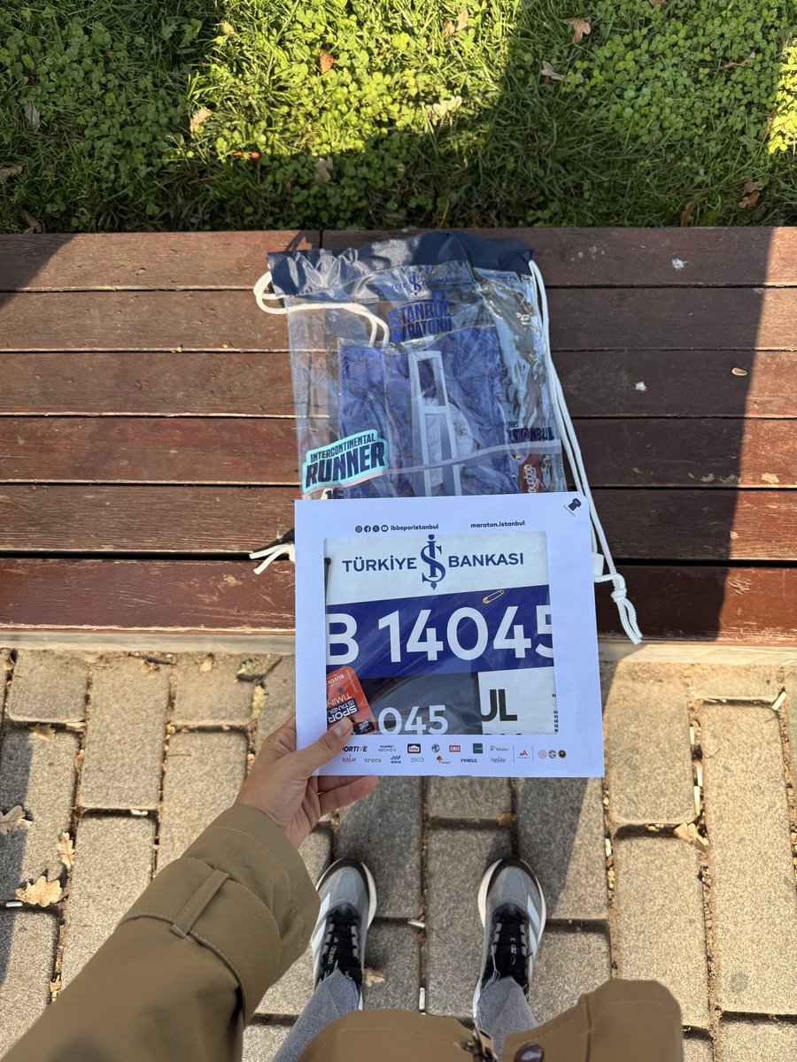 امروز ریس پک مسابقه رو تحویل گرفتم و قراره فردا چالش ۳۰ سالگیم که براش چندماه تمرین کردم رو شروع کنم…🏃🏽‍♀️
#Istanbulmarathon