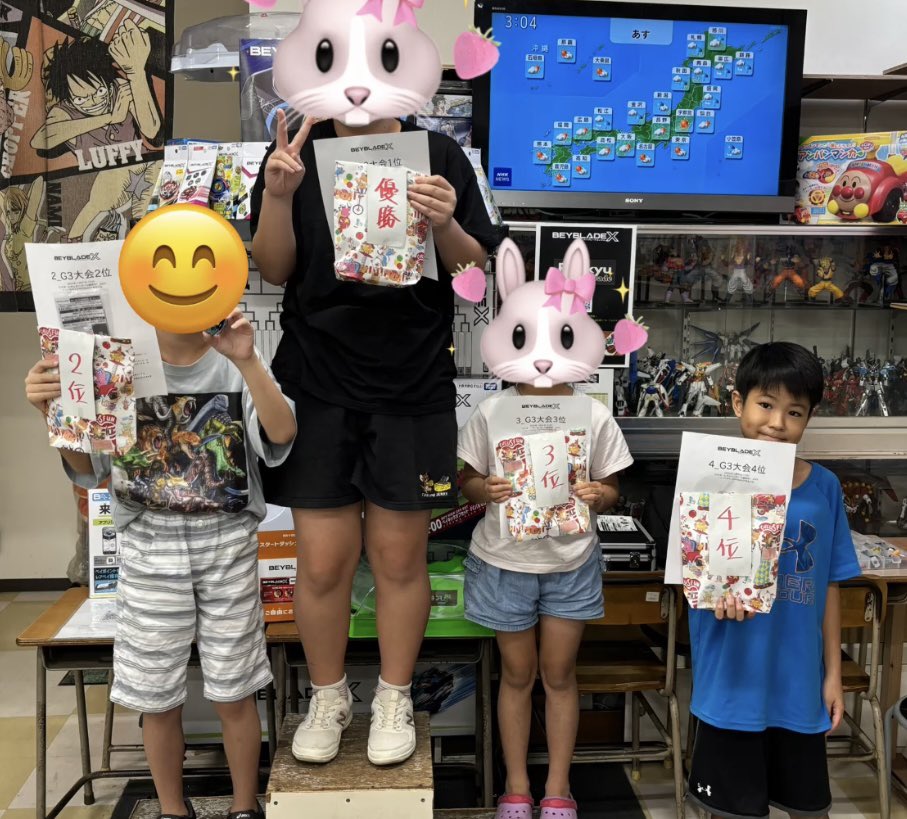 ryukyu_BEY's tweet image. 【11/1  トイパラダイスBANBAN21  G3レギュラー結果】

🥇えまり
🥈りゅうたろう
🥉ゆずき
4️⃣らいと

入賞したみなさまおめでとうございます🎉
決勝は姉弟対決が熱かった✨
そして同じ小学校で1、2、3フィニッシュでした🎊

優勝デッキ🏆
ウィザードロッド7-70K
シャークスケイル1-60LR…