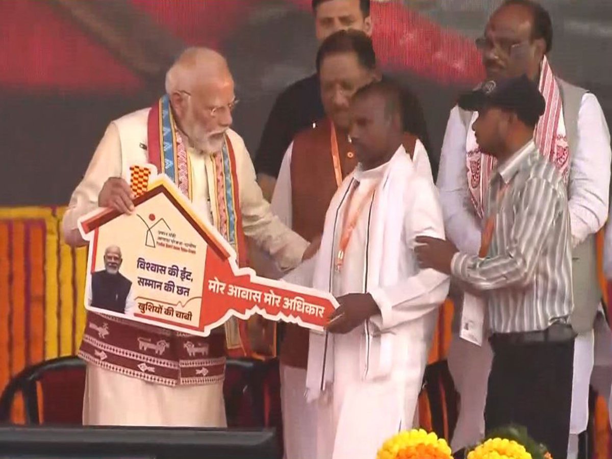 ani_digital's tweet image. PM Modi unveils development projects worth Rs 14,260 crore in Chhattisgarh
Read @ANI Story | aninews.in/news/national/…
#PMModi #Chhattisgarh #developmentprojects