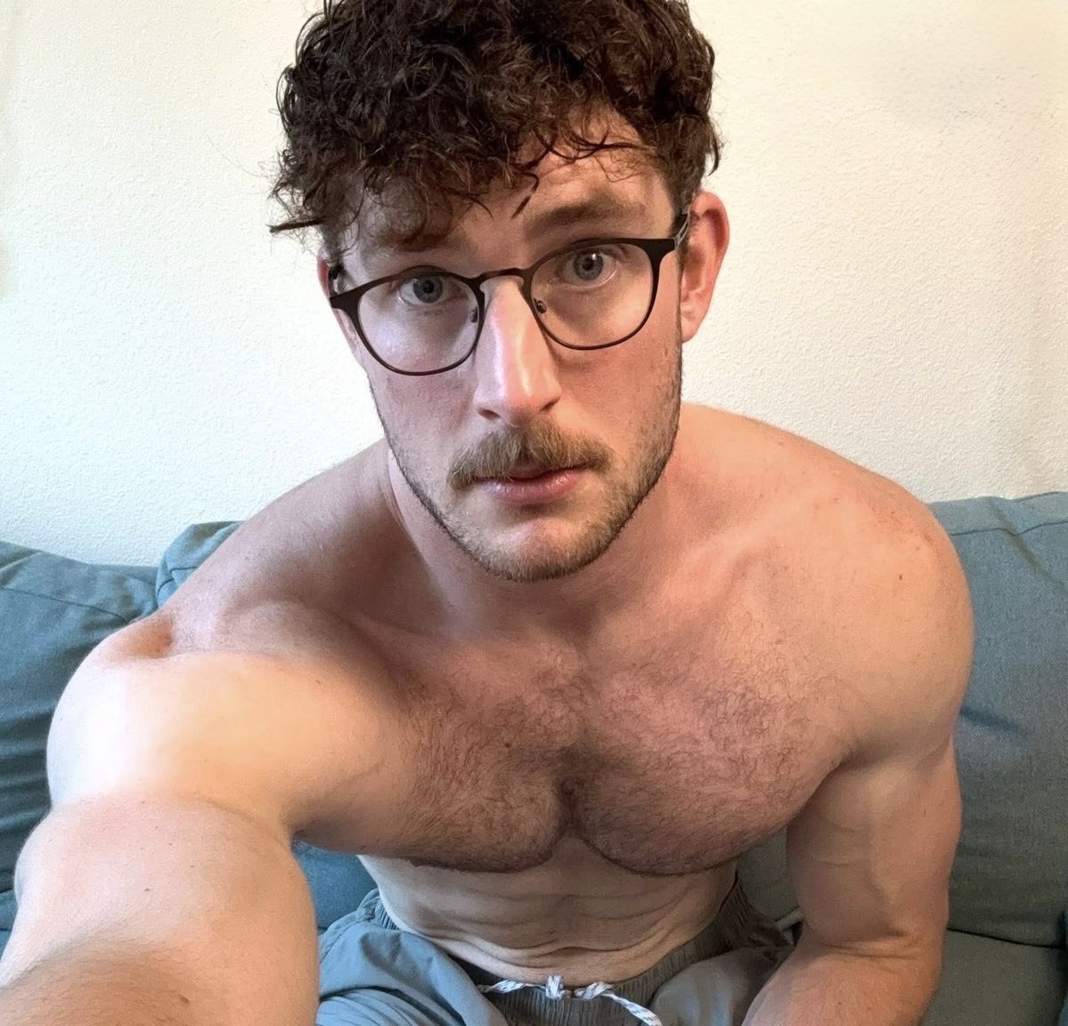 hot dudes tweet media