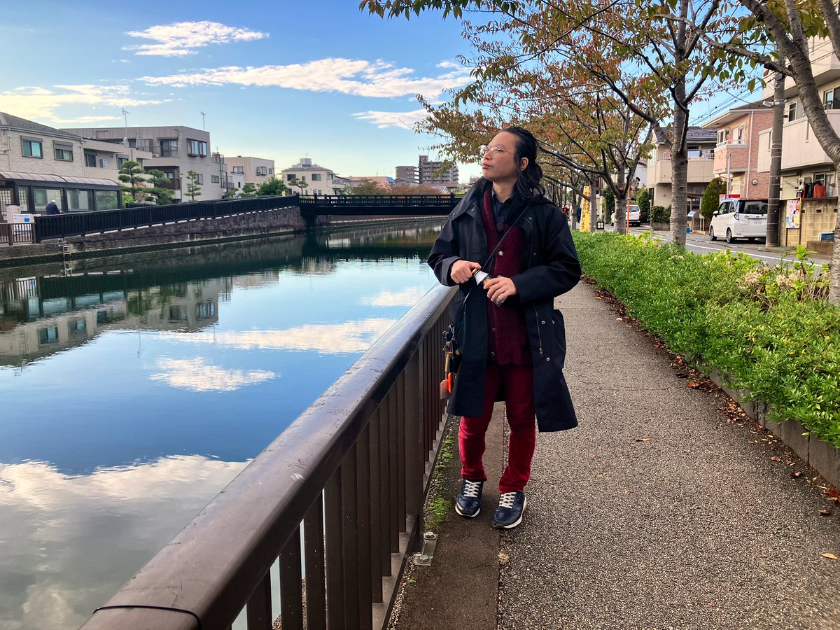 琵琶を弾く麗人 琵琶を弾く麗人 琵琶を弾く麗人