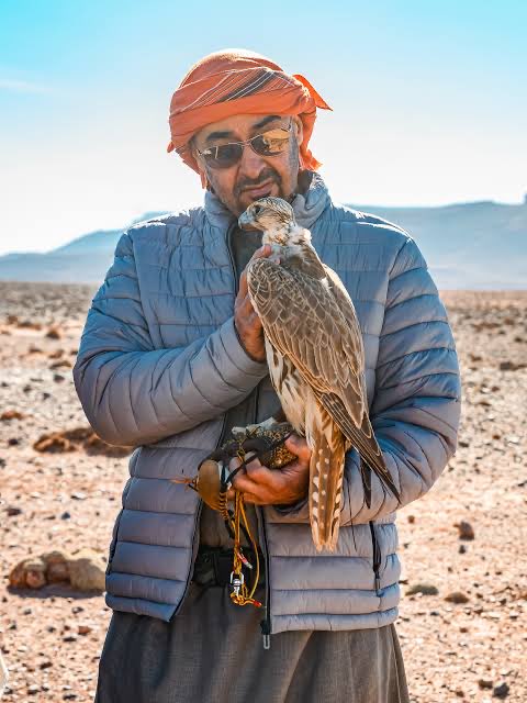 عاشت راية دولتك خفاقة في سماء التقدم 
منك العزم… وبك العزة يا فخر الإمارات🇦🇪

🇦🇪"حفظ الله الامارات من كل مكروه"🇦🇪

#الامارات