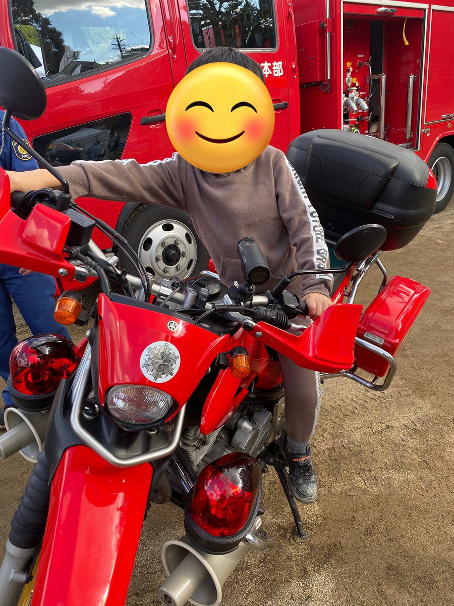 ハニ様 西部警察Z18 スカイラインGTパトカー | 製品をさがす | tomica