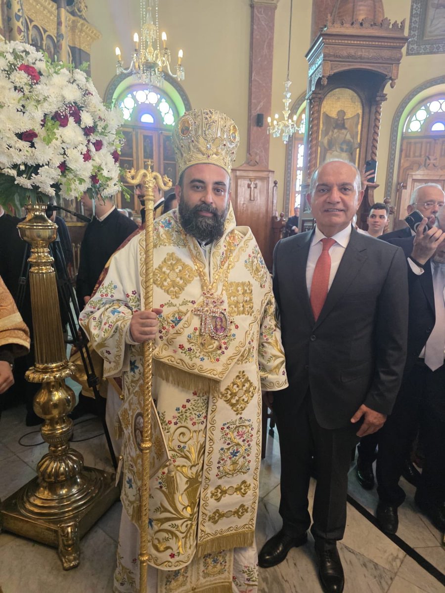 Amjad_O_Adaileh's tweet photo. تشرفت اليوم بحضور مراسم تنصيب الأرشمندريت الأردني 🇯🇴 الدكتور ذمسكينوس الأزرعي مطرانًا في بطريركية الإسكندرية وسائر أفريقيا للروم الأرثوذكس 🇪🇬.

تجسّد سيامة الأسقف ذمسكينوس، التي أقيمت صباح اليوم في دير القديس جاورجيوس البطريركي في القاهرة، صورةً من صور الاعتزاز بالحضور المسيحي الأردني خارج حدود الوطن، إذ يعد  المطران الثاني الأردني في كنيسة الروم الأرثوذكس في مصر بعد المطران ناركيسوس قمو.

يبقى #الأردن، أرض المهد وحاضنة المغطس، واحةً للعيش المشترك ونموذجاً للتآخي بين أبنائه من مسلمين ومسيحيين، الذين يمثلون وطنهم العزيز بفخر واعتزاز في كل محفل.

مبروك لنيافة المطران الدكتور ذمسكينوس الأزرعي، ومبروك لكنيسة الروم الأرثوذكس