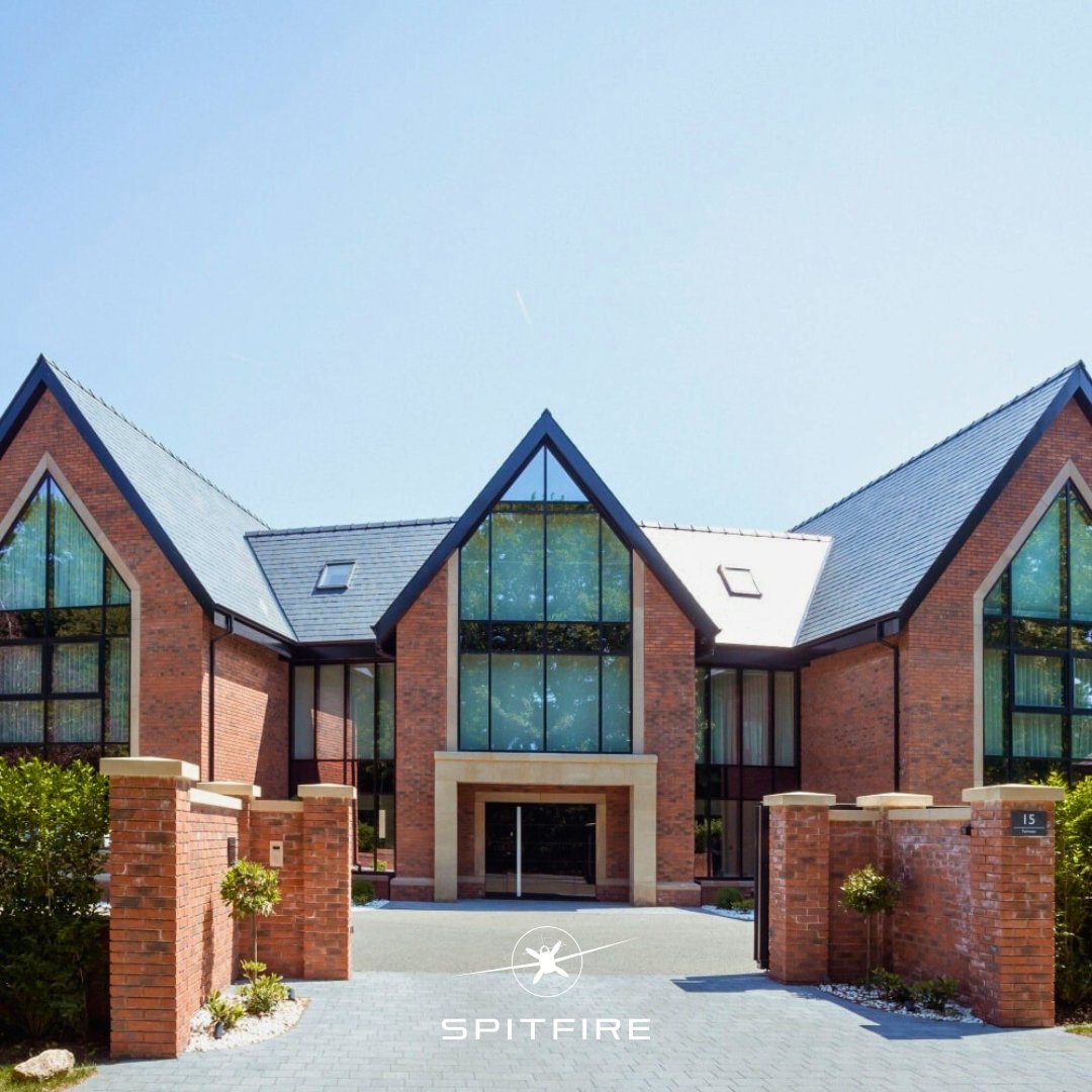 SpitfireDoors's tweet image. The Spitfire S-700 — design without limits.

Discover the S-700 Collection → spitfiredoors.co.uk

#SpitfireDoors #S700 #PivotDoor #LuxuryEntrance #ModernArchitecture #SmartDoor #BiometricAccess #KeylessEntry #FrontDoorGoals #SecureByDesign