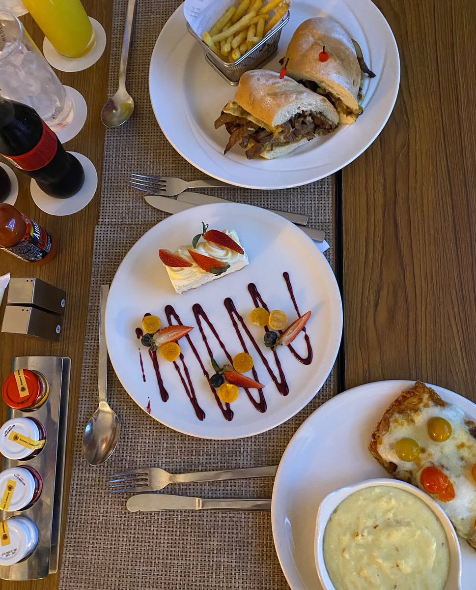 Let's have some afternoon tea.