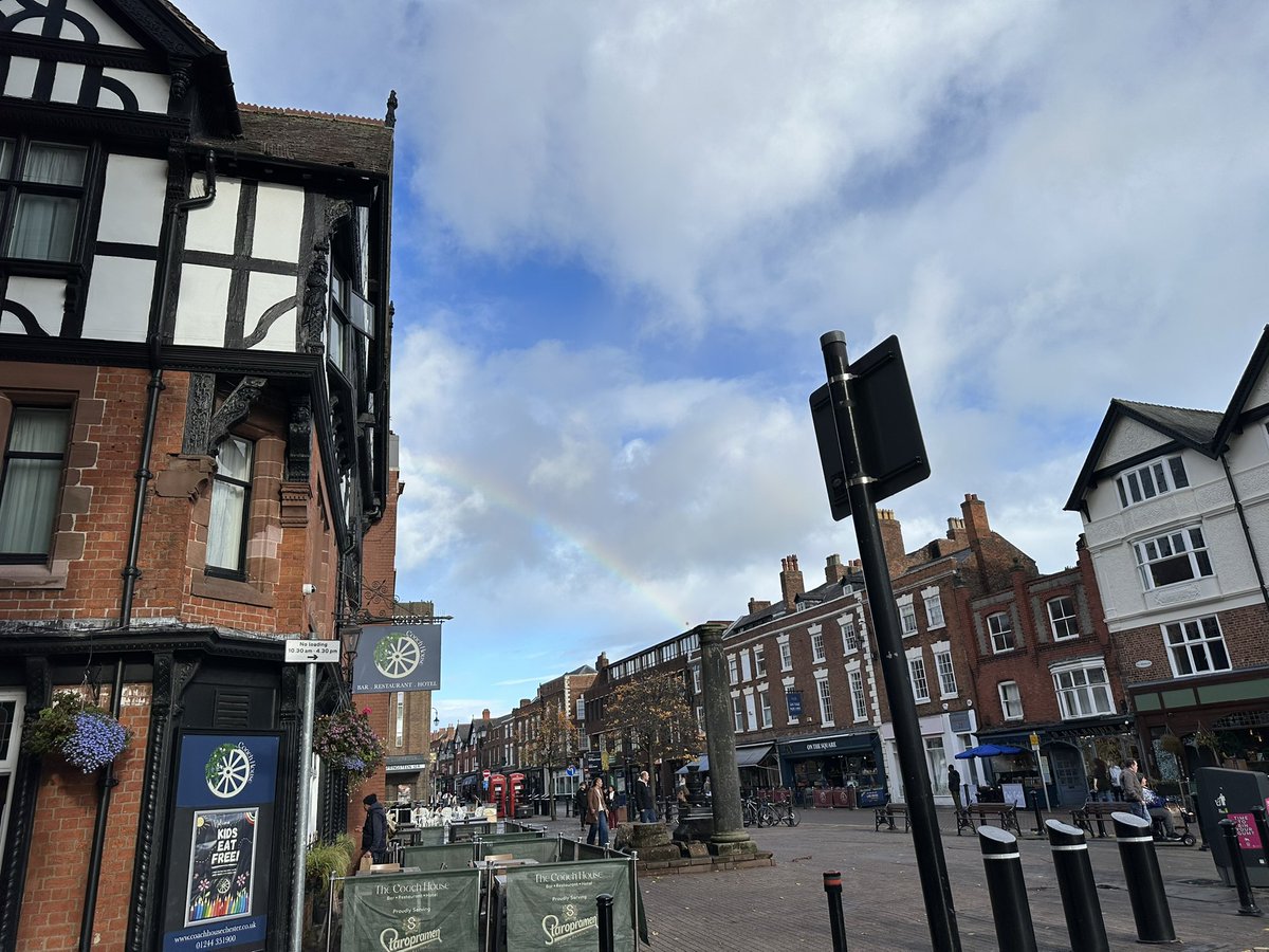 Emma Mills tweet media