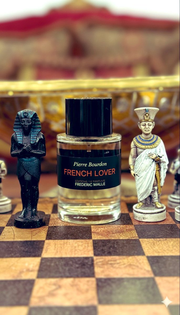 بمناسبة إفتتاح #المتحف_المصري_الكبير 
طلع الوفد الفرعوني يستقبل الضيف الملكي 😃

يومكم سعيد يا عشاق العطور 👋🏻🌹

#رابطة_عشاق_العطور 
#SOTD