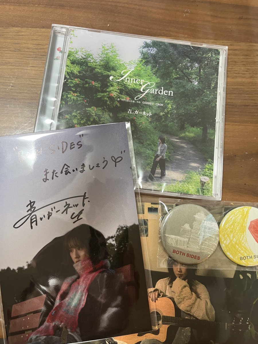 sky5beer5's tweet image. GARNET CROWのTシャツを着て、念願の青いガーネットさんのLIVEに参戦しました！

歌声はもちろんの事、誠実な人柄の伝わるMCでますますファンになりました！

今後の活躍を祈念しています！😄

#青いガーネット
#GARNETCROW
#hillsパン工場
#BOTHSIDES