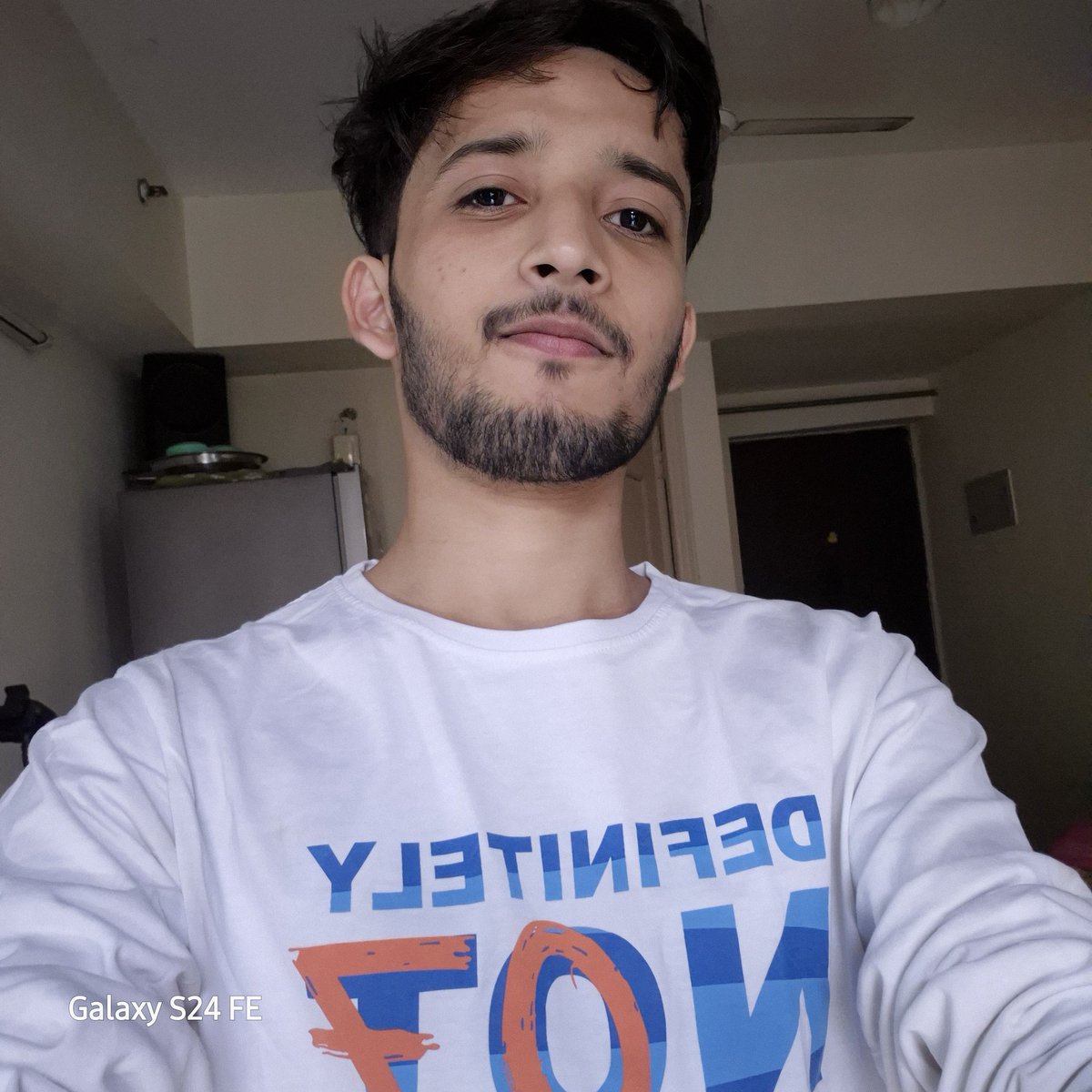 raj_aarin's tweet image. Its been 5yrs since the word &quot;Definitely Not&quot; became an huge hit . 
How m i looking @ChennaiIPL??

#thala #definitelynot